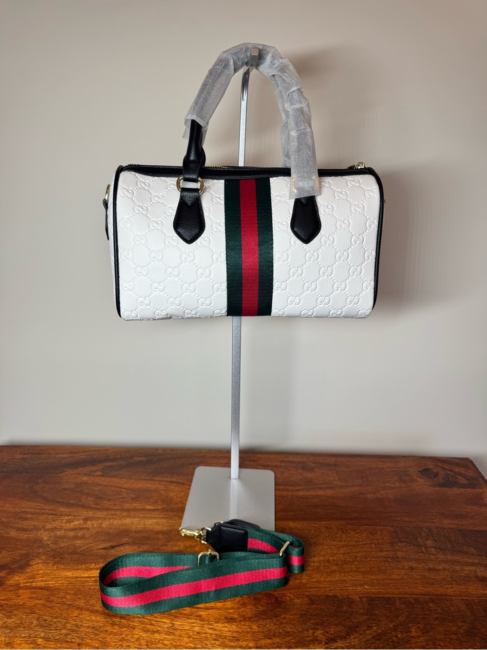 White Barrel Bag. No Brand.